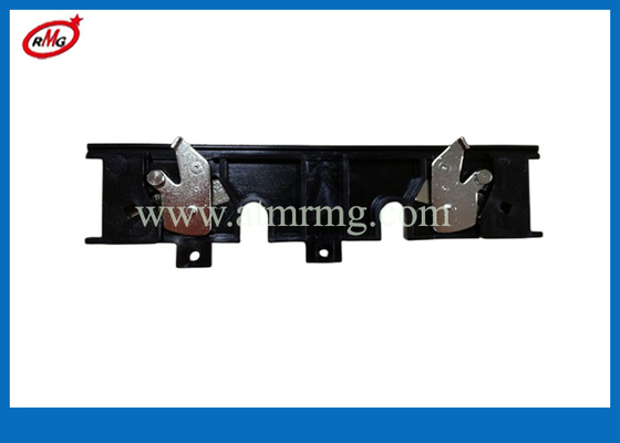 Puerta del camión del casete de NCR S1 de 4450582423 del cajero automático piezas de la máquina con el montaje 445-0582423 del empujador