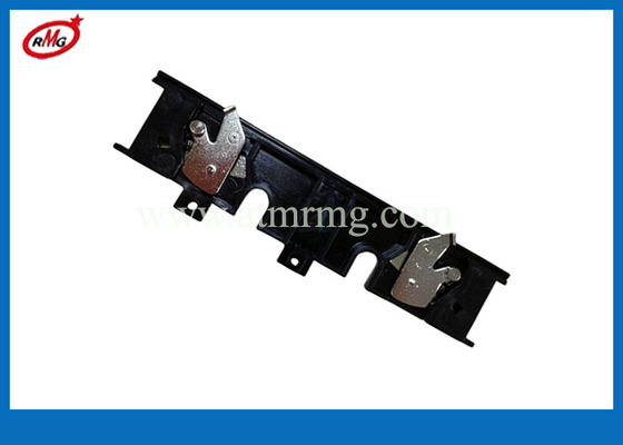 Puerta del camión del casete de NCR S1 de 4450582423 del cajero automático piezas de la máquina con el montaje 445-0582423 del empujador
